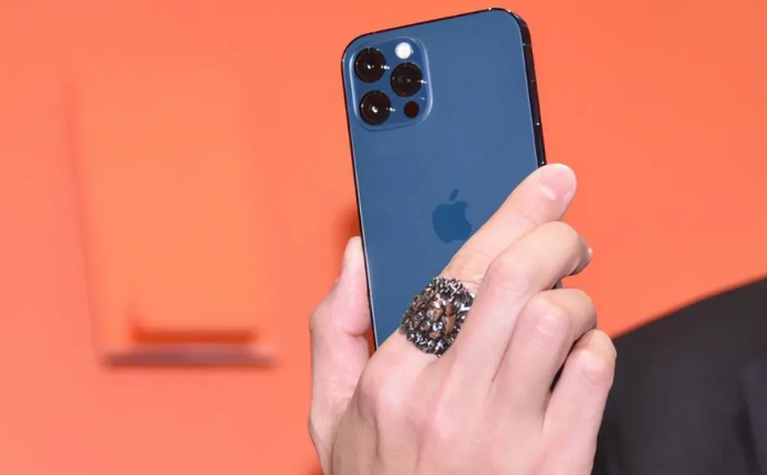 城北苹果手机维修分享iPhone12系列重启方法教程 